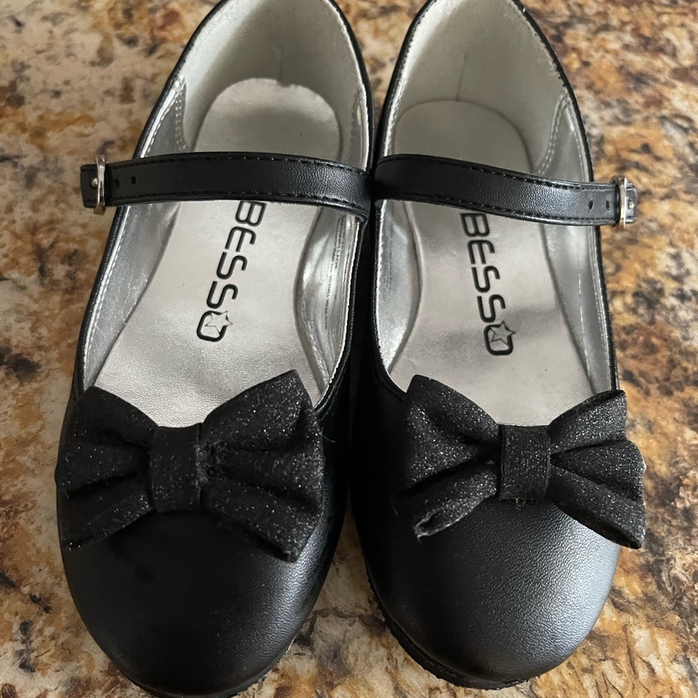 Girls black ballet flat